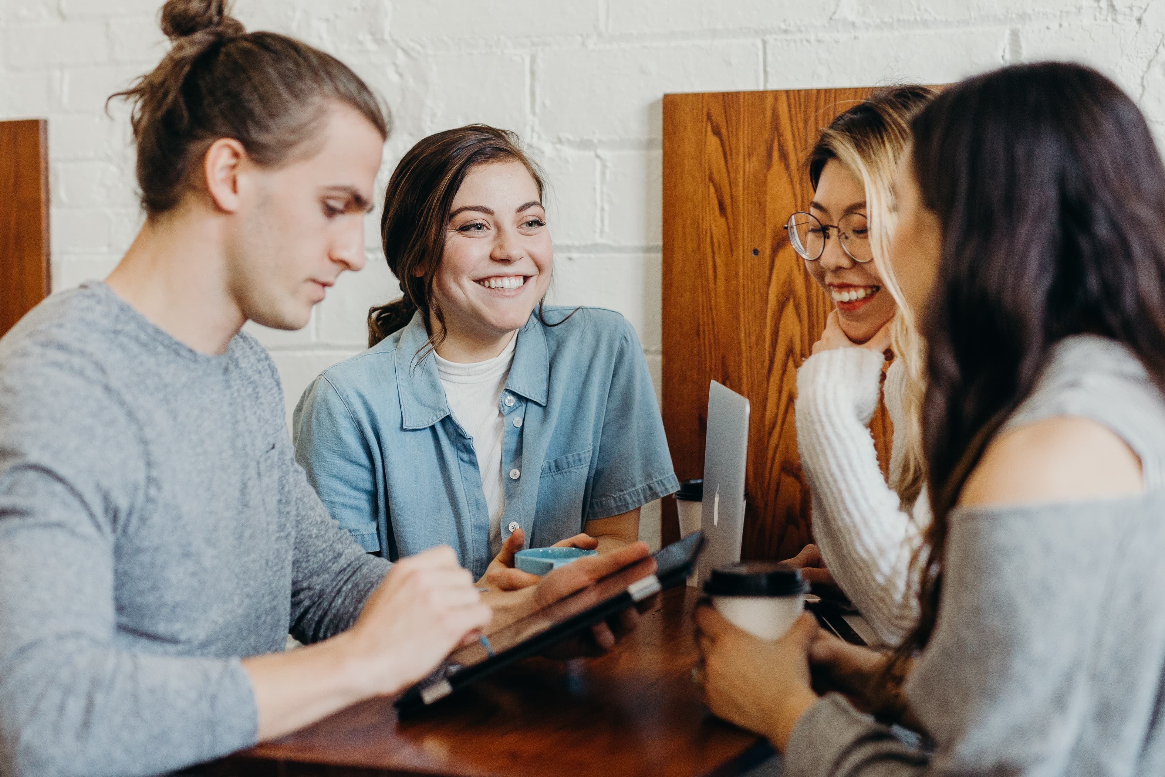 AI's Best Friend: Why Pet Store Businesses Should Embrace an AI Phone Receptionist