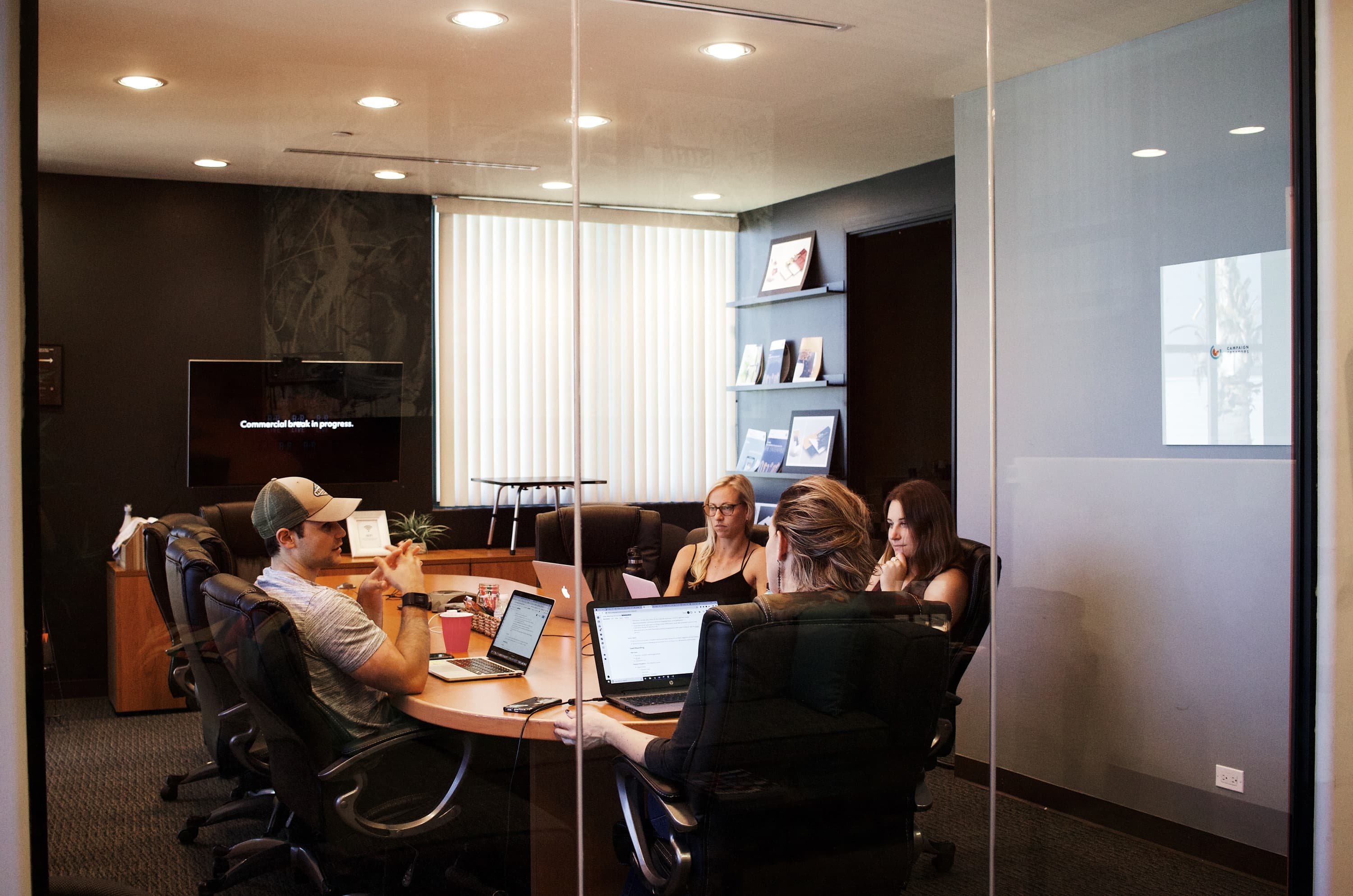 Building Relationships with Artists: Tips for Successful Partnerships
